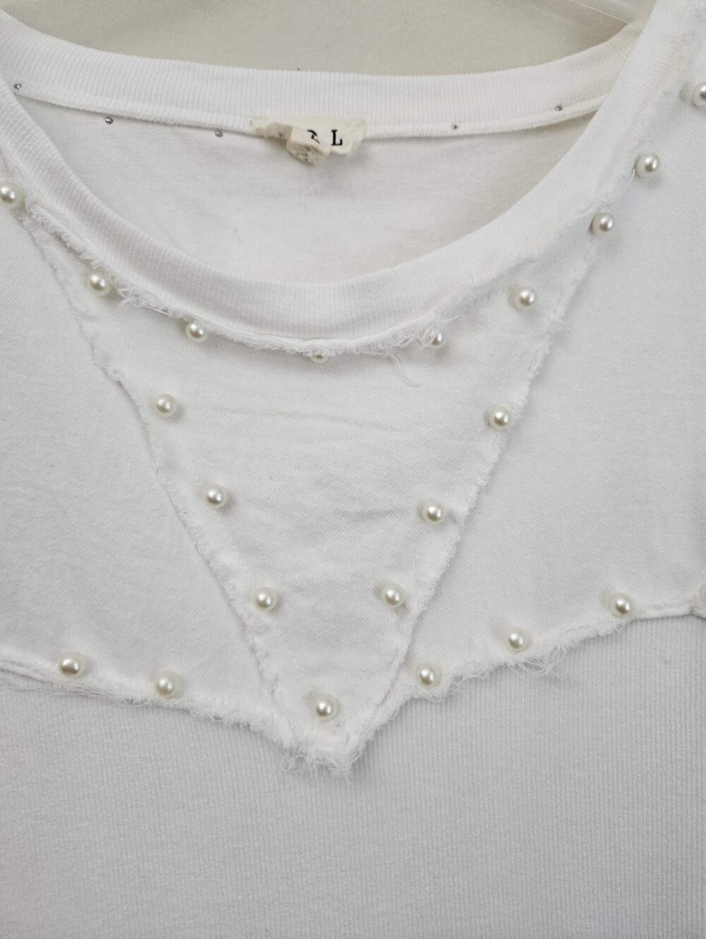 POL White Oversized Short Sleeve Top with Pearl Detail Size L (NWOT) - Picture 4 of 10
